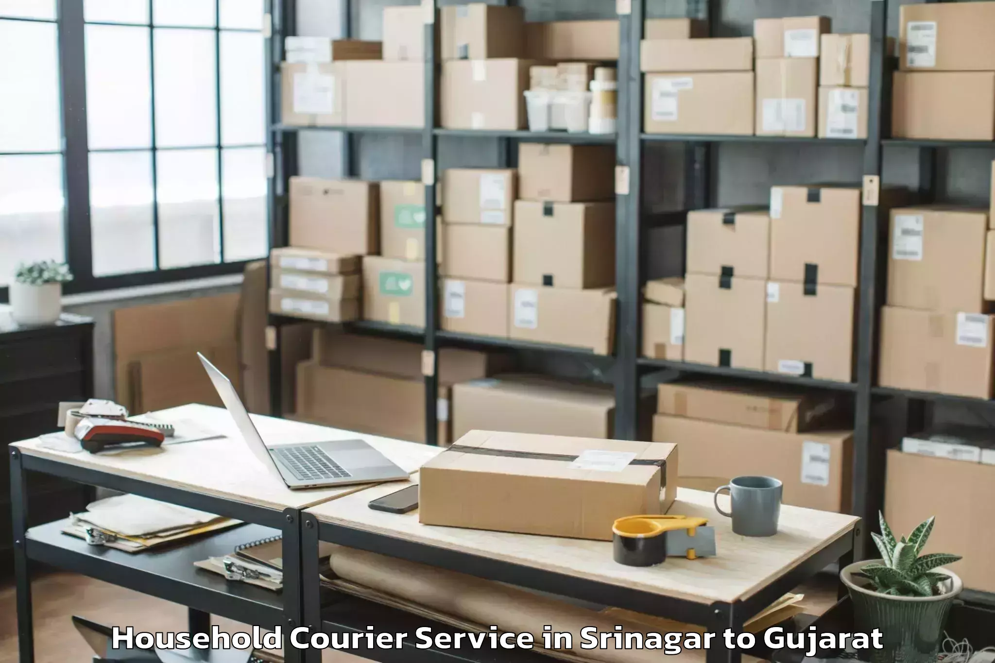 Quality Srinagar to Ahmedabad Airport Amd Household Courier